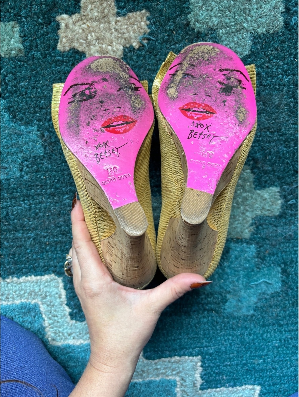 Fabulous Vintage Betsey Johnson wedges - Picture 4 of 5